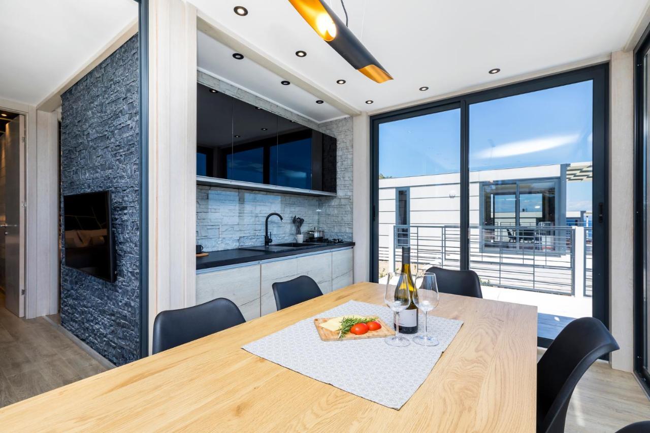 Living Point Mobile Homes Mali Lošinj Extérieur photo